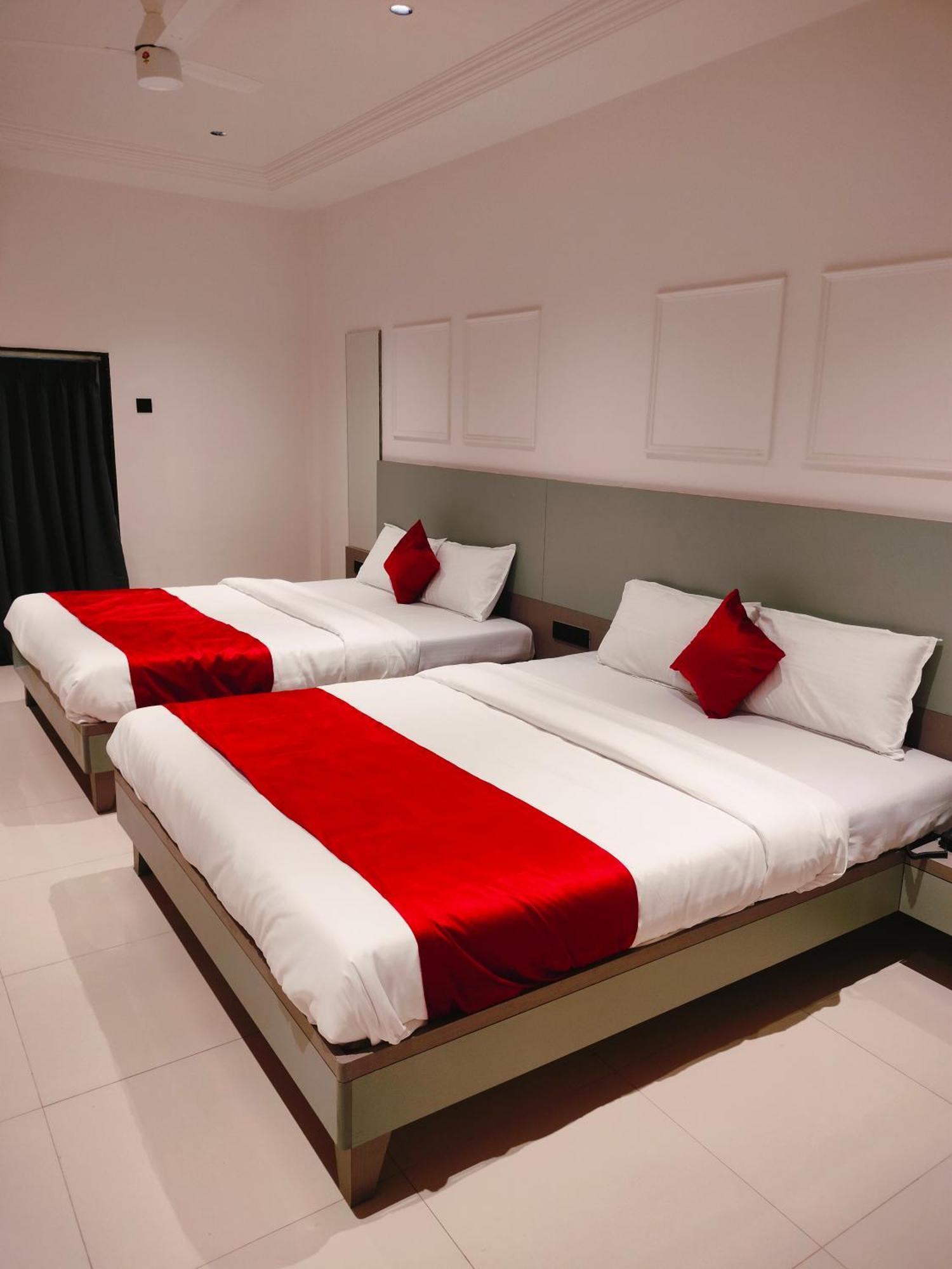 Golden Resort Igatpuri Exterior photo